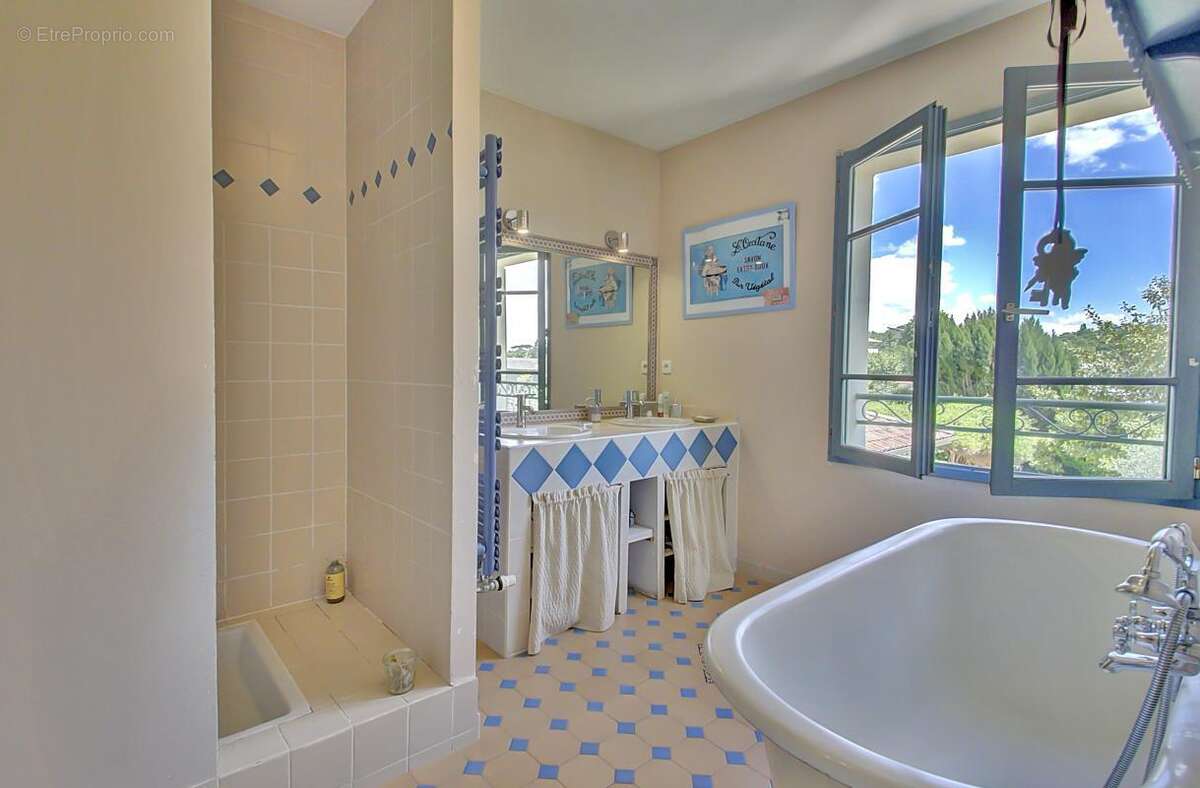 Maison familiale 5 chambres sur un magnifique terrain - photo 23