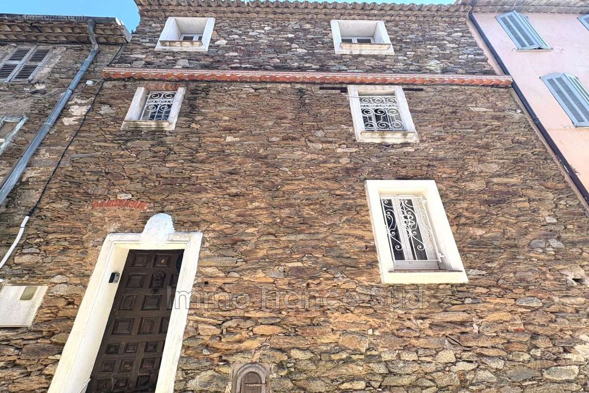 Maison 120 m² à La Garde-Freinet  - photo 5