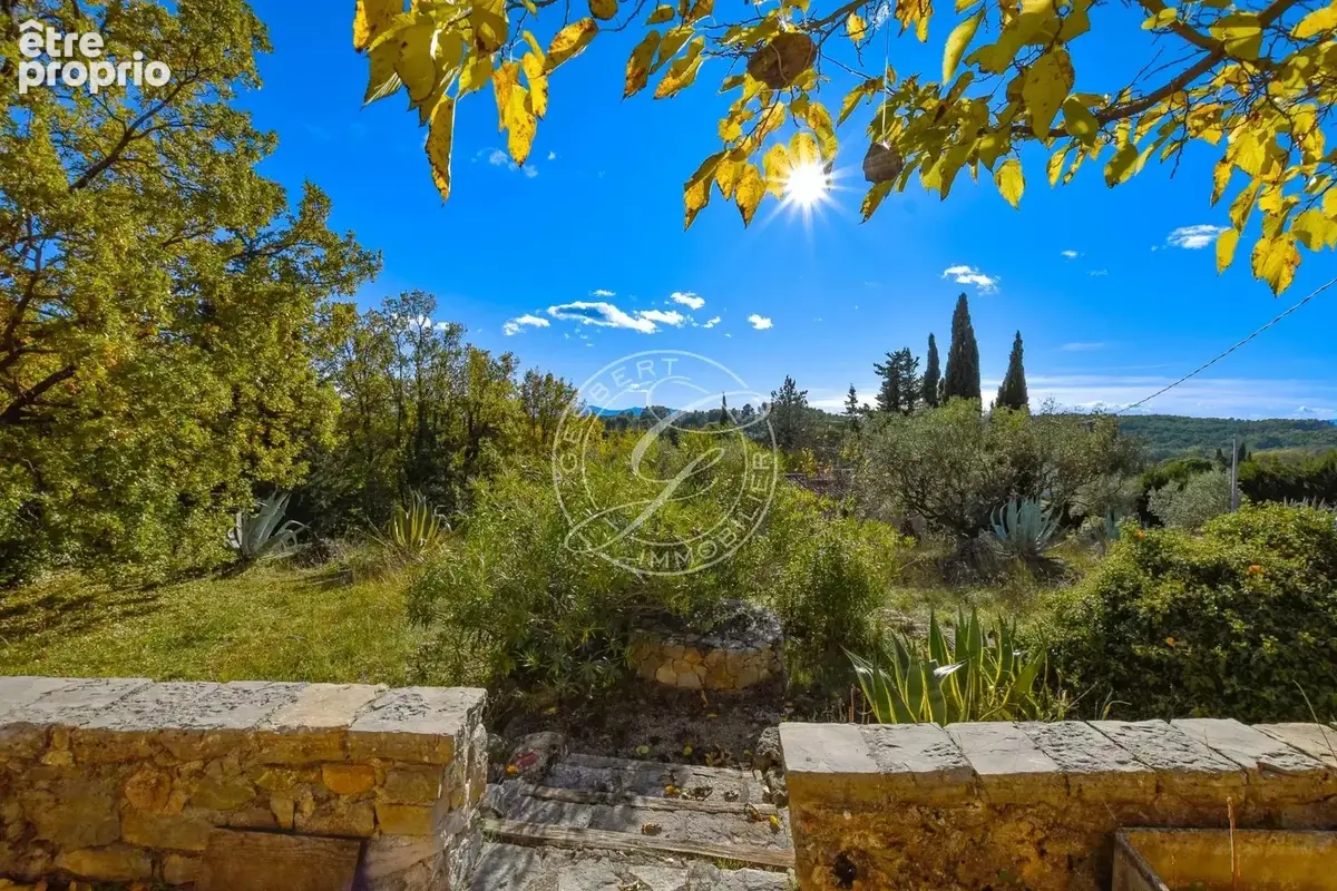 FLAYOSC - Mas Provençal avec piscine et cave, proche village - photo 2