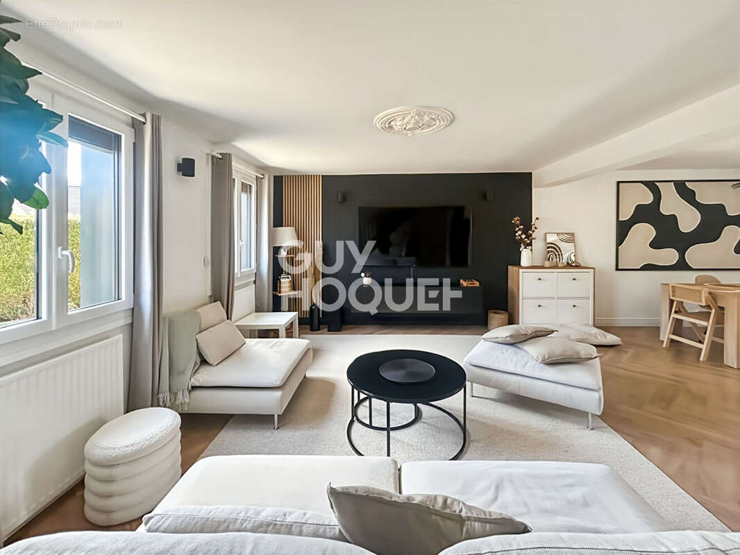 Maison à SAINT-GERMAIN-LA-BLANCHE-HERBE