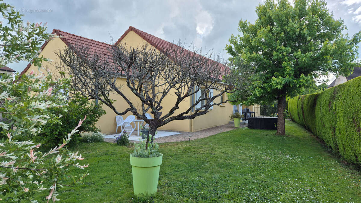 Maison à PARAY-LE-MONIAL