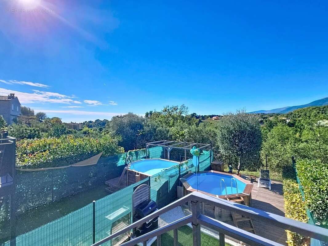 Appartement à LA GAUDE