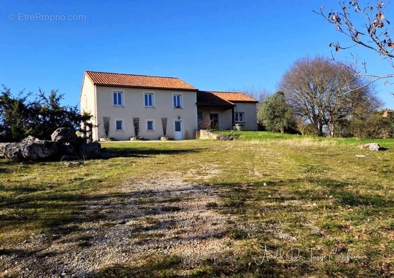 Magnifique maison de famille à Mayrinhac-le-Francal - photo 6