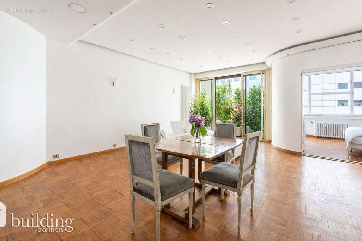 Paris 16ème- Maison de la Radio - 4 Pièces - 90m² - photo 8