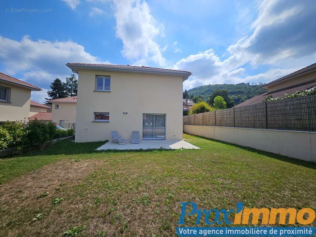 Maison à CHARAVINES