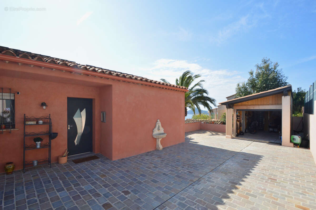 Maison à SAINT-RAPHAEL