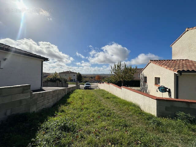 Terrain à VILLEFRANCHE-DE-LAURAGAIS