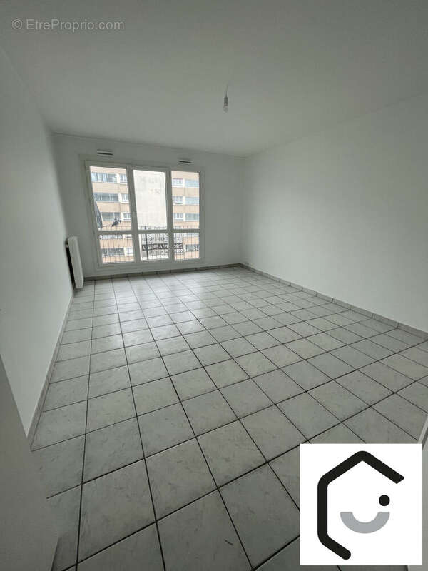 Photo 2 - Appartement à GARGES-LES-GONESSE