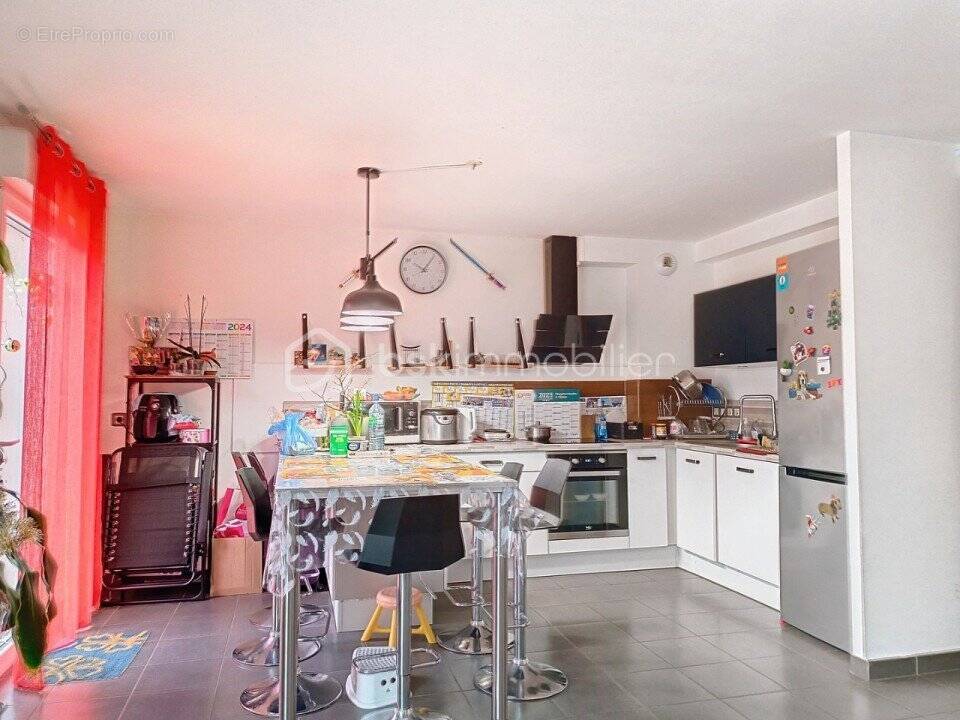 Maison à NOYAL-CHATILLON-SUR-SEICHE