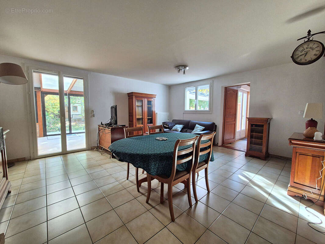 Maison à MONTIGNY-LE-BRETONNEUX