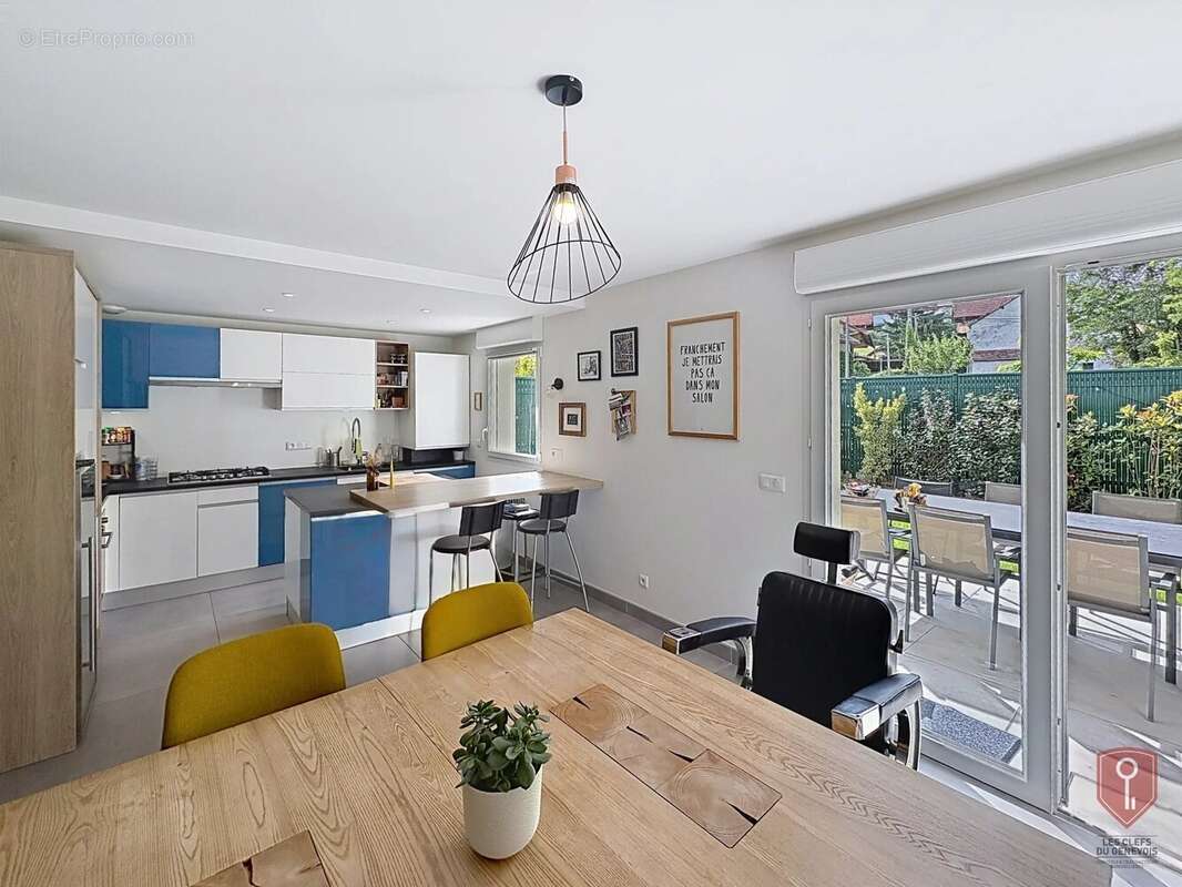 Appartement à FEIGERES