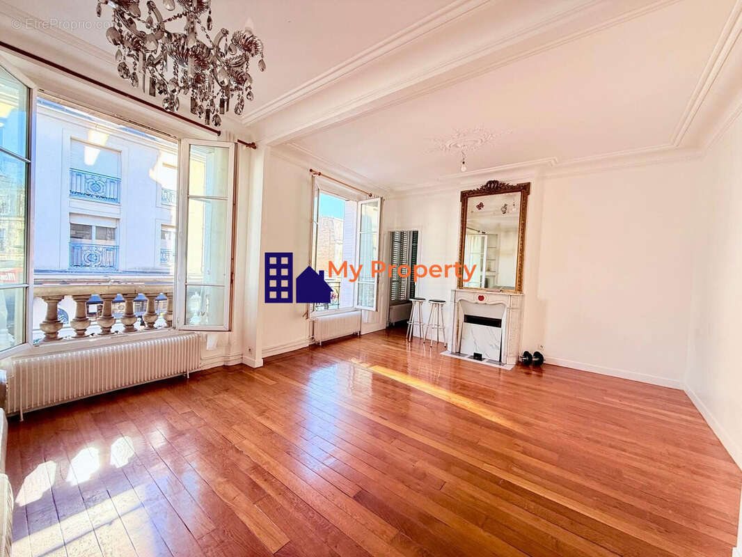 Appartement à HOUILLES