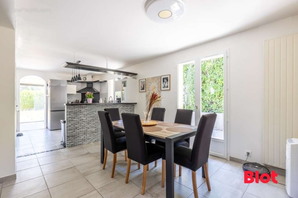 Maison 85 m² à Bain-De-Bretagne  - photo 3