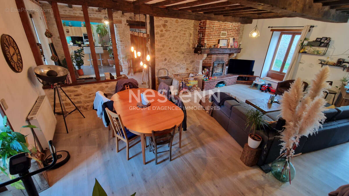 Maison à ABJAT-SUR-BANDIAT