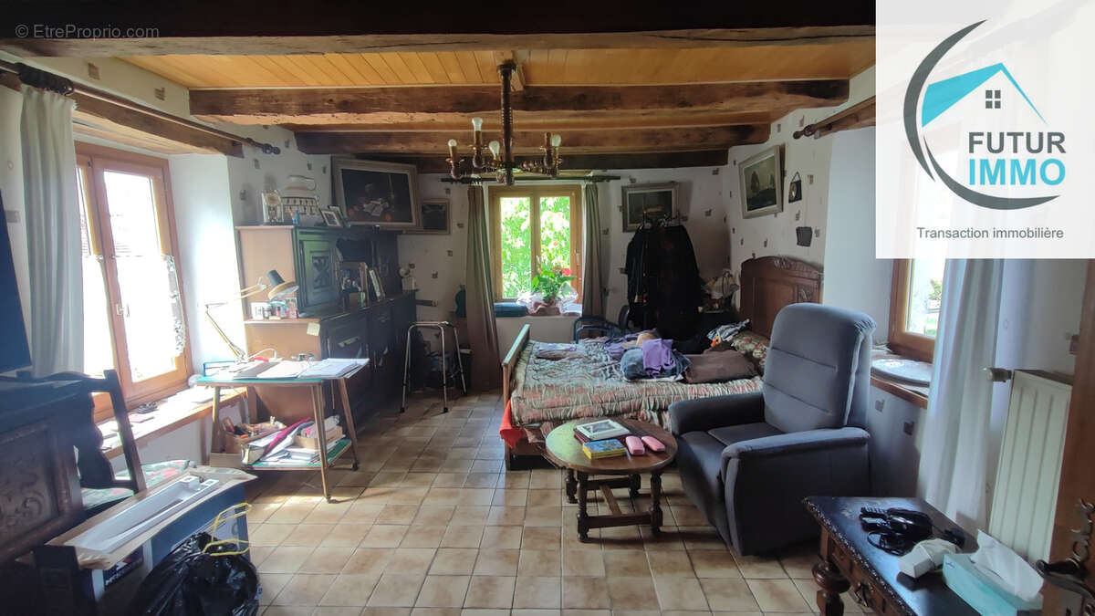 Maison à VILLARS-SOUS-ECOT