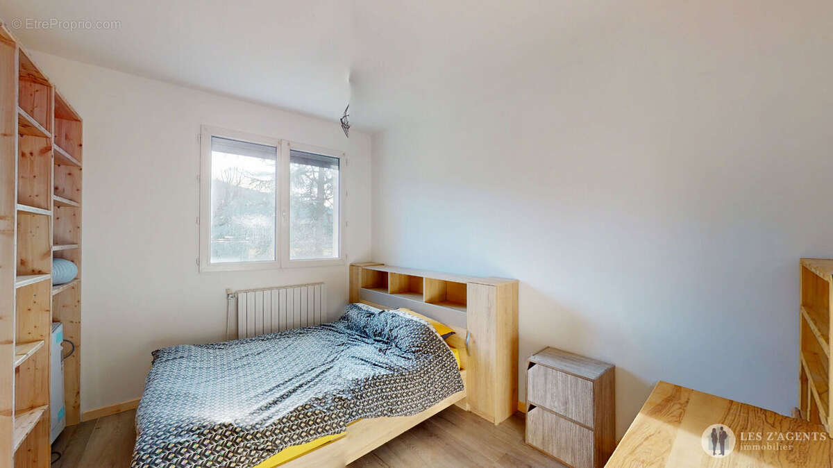 Appartement à SAINT-MARTIN-D'HERES