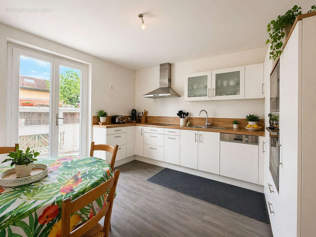 Appartement à VILLE-LA-GRAND