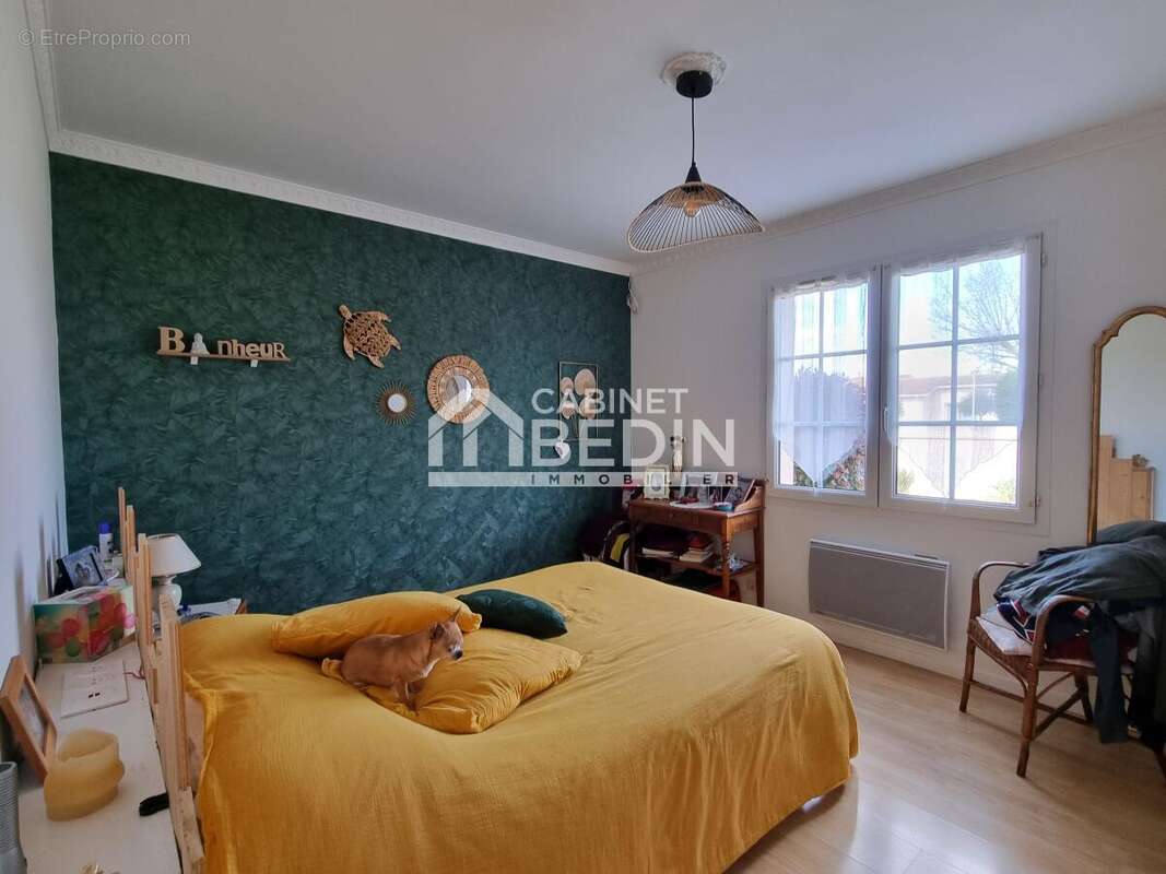 Maison à CAMBLANES-ET-MEYNAC