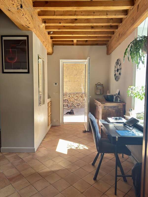 Maison à MONTANAY
