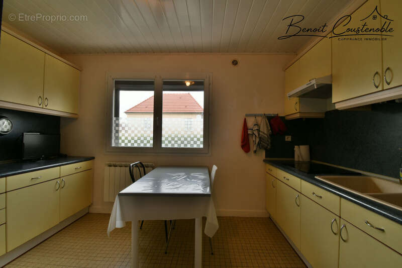 Venoy - Maison 103 m² - 4 chambres - Sous-sol total - Garage indépendant - Terrain 739 m² - photo 6