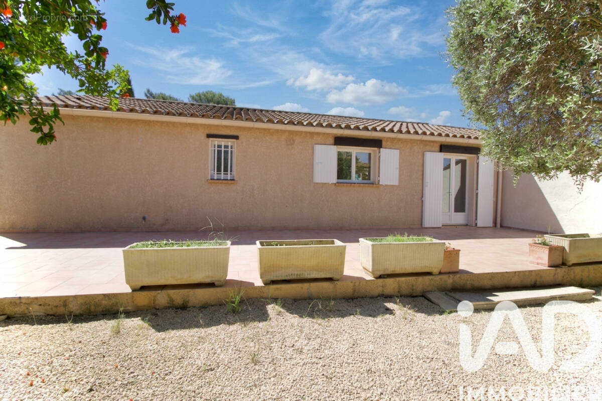 Photo 1 - Maison à LAMBESC
