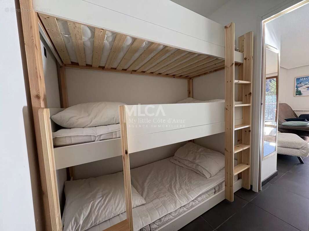 Appartement à SAINT-ETIENNE-DE-TINEE