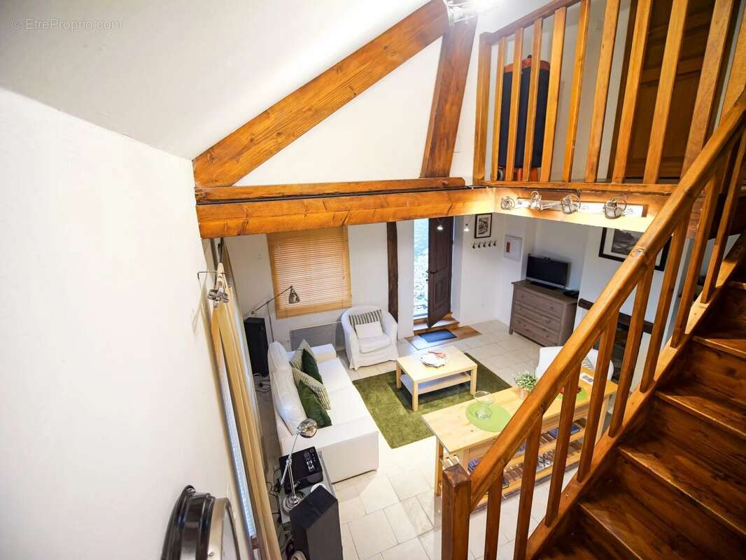 Appartement à SAINT-CYR-SUR-LOIRE