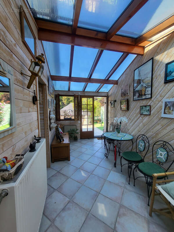 Propriété avec garage,  jardin et piscine à vendre à Yport 76111 - photo 12