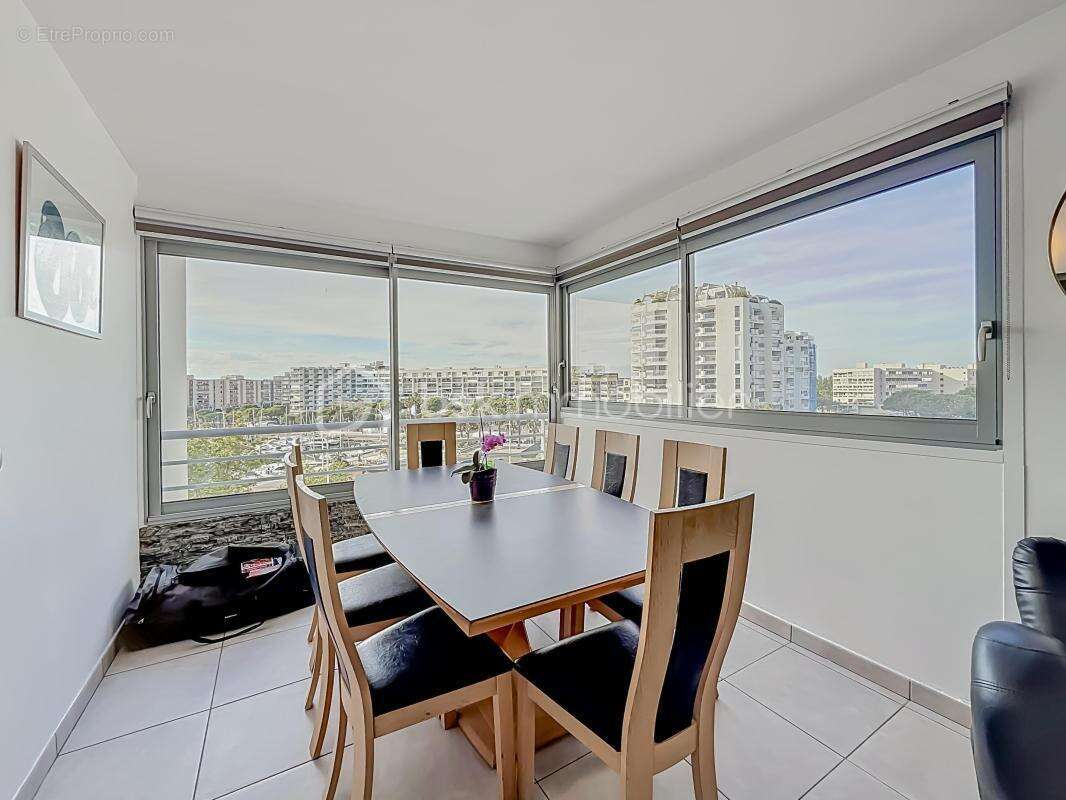 Appartement à CANDILLARGUES