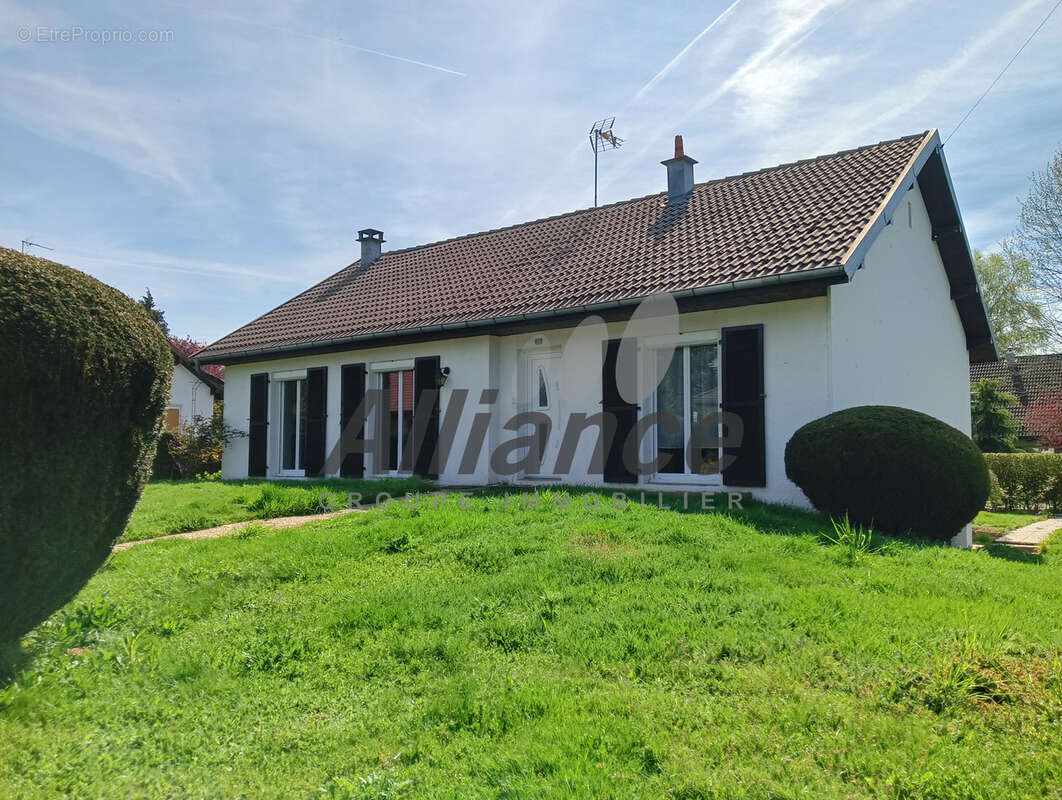 Maison à LUXEUIL-LES-BAINS