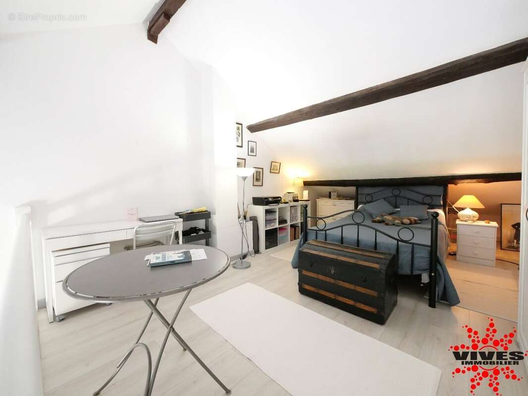 Appartement T2 en duplex avec terrasse et parking - photo 5