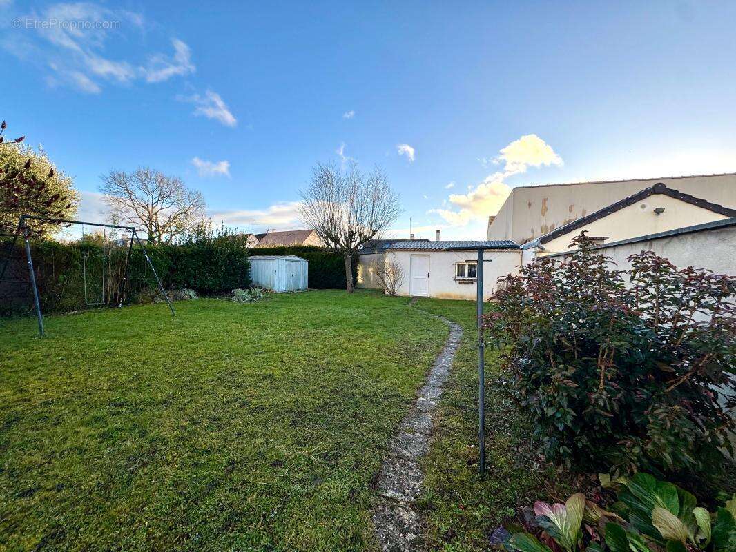 Maison à MAROLLES-EN-HUREPOIX