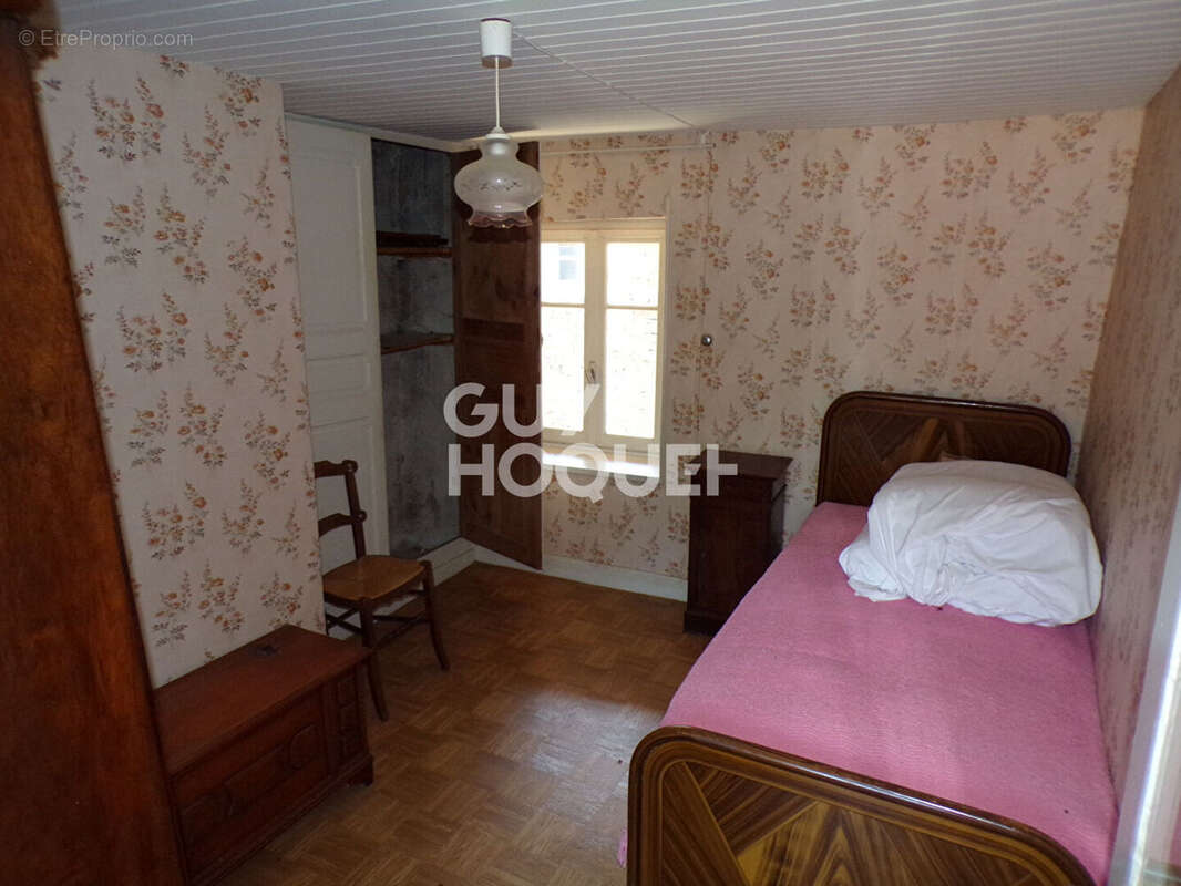 Maison à MAZEYRAT-D'ALLIER