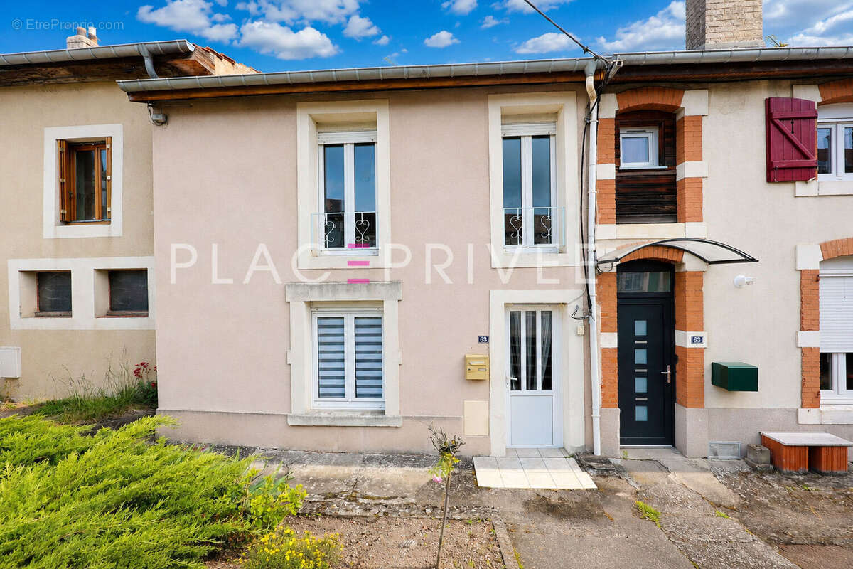 Maison à CHAMPENOUX