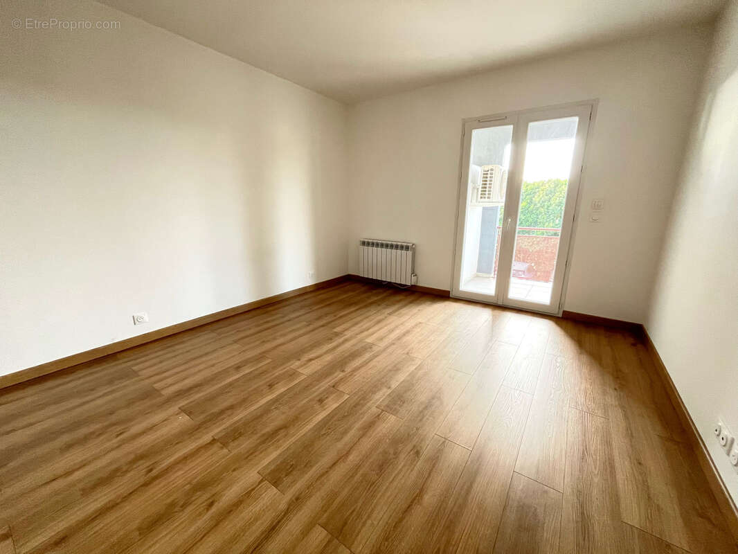 Appartement à PORT-DE-BOUC