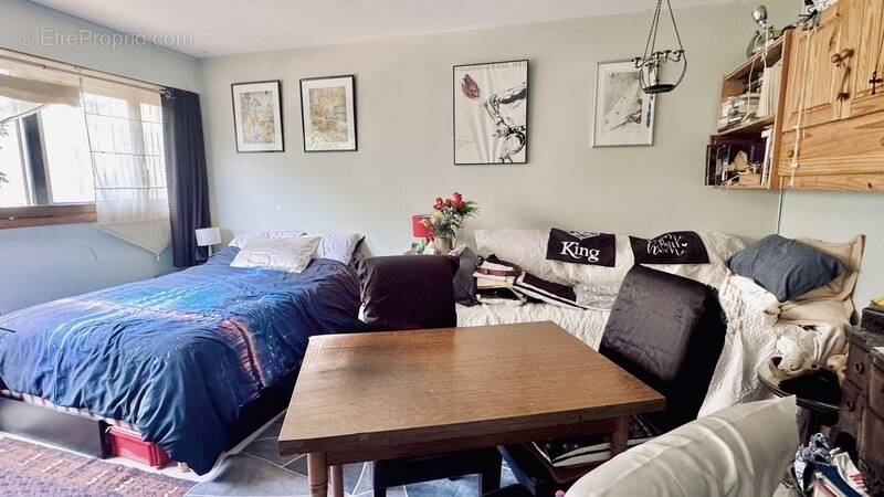 Appartement à PARIS-20E