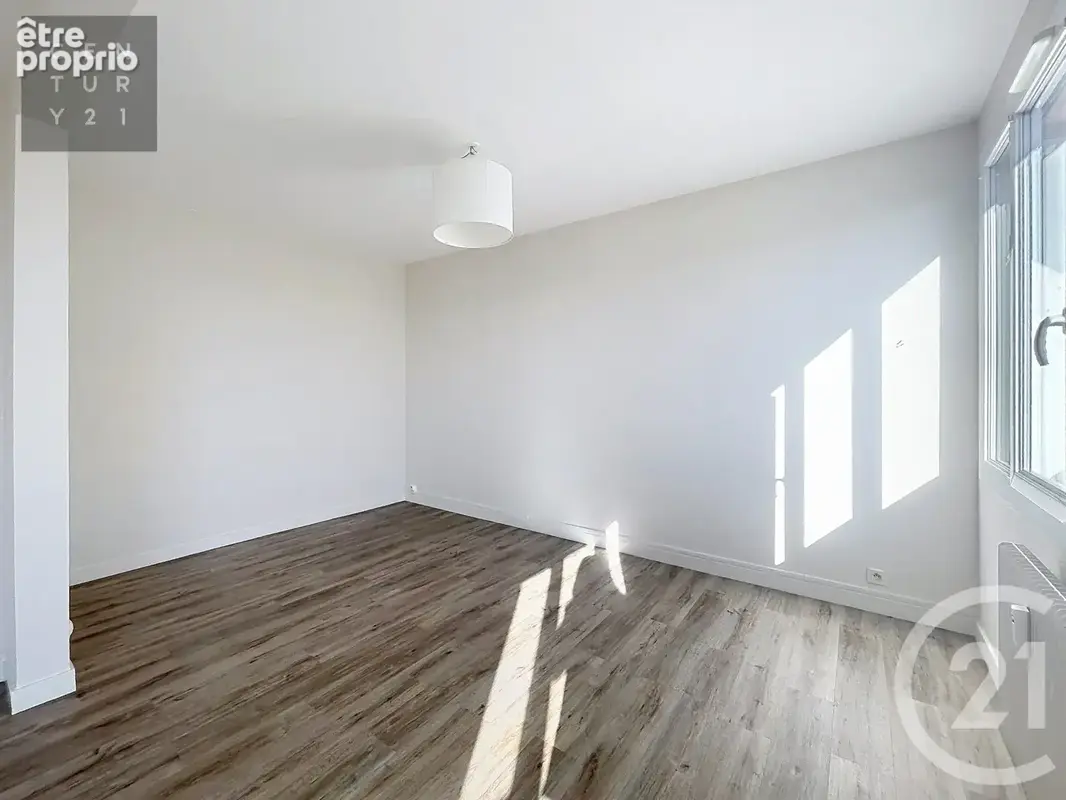 Appartement 4 pièces 81 m² à vendre à Troyes (10000) - photo 2