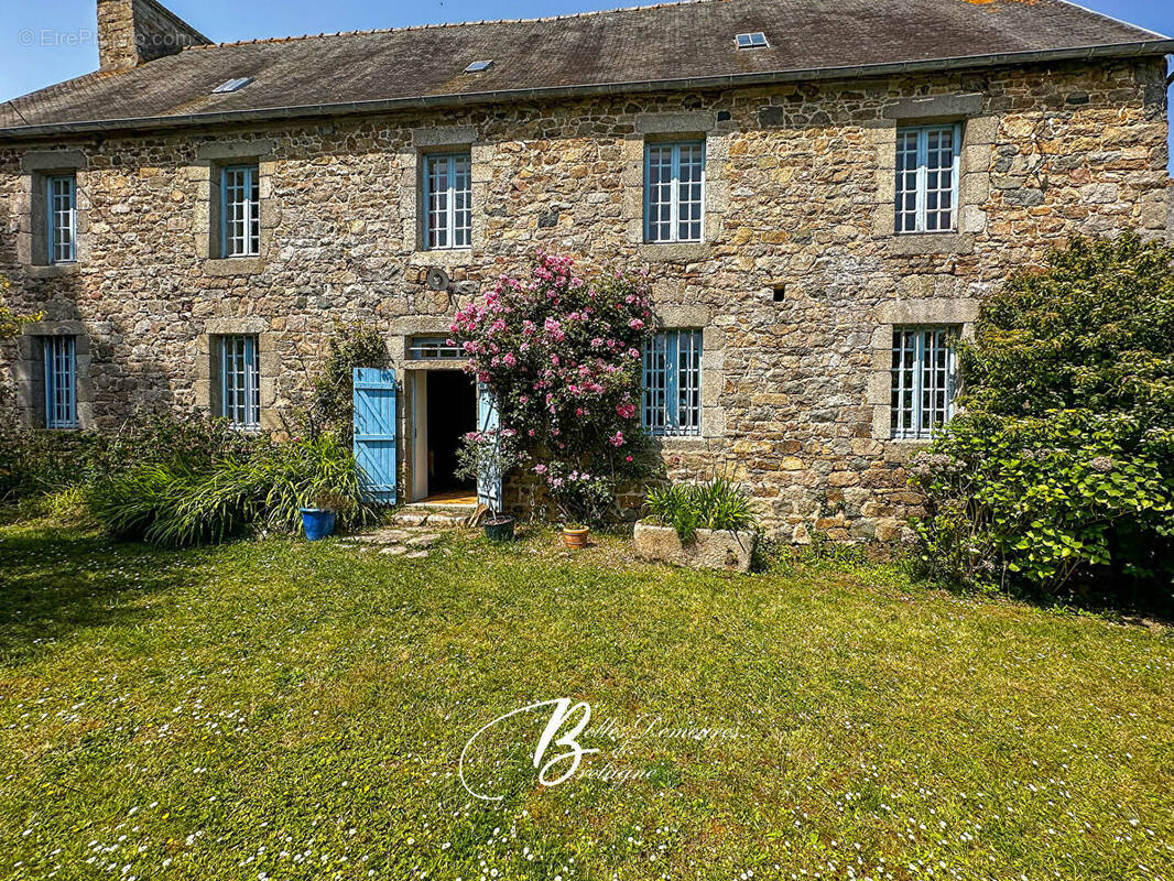 Maison à PLEUBIAN