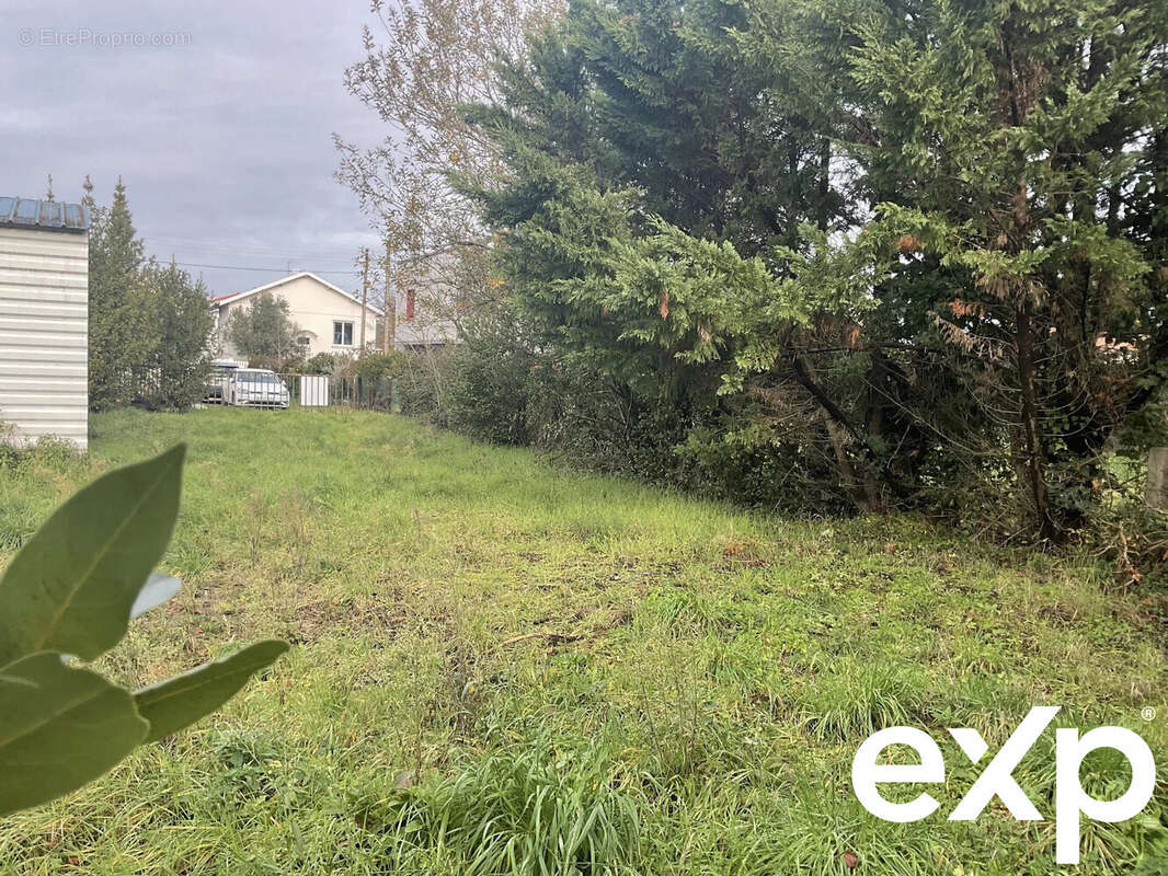 Terrain à MERIGNAC