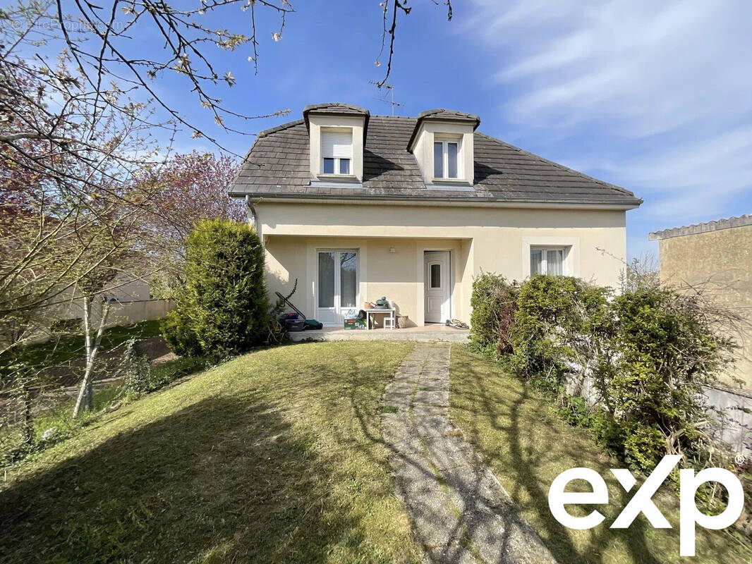 Maison à SAINT-JULIEN-LES-VILLAS