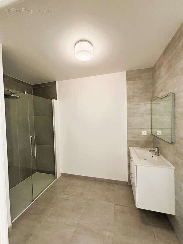 Appartement à ROUSSET