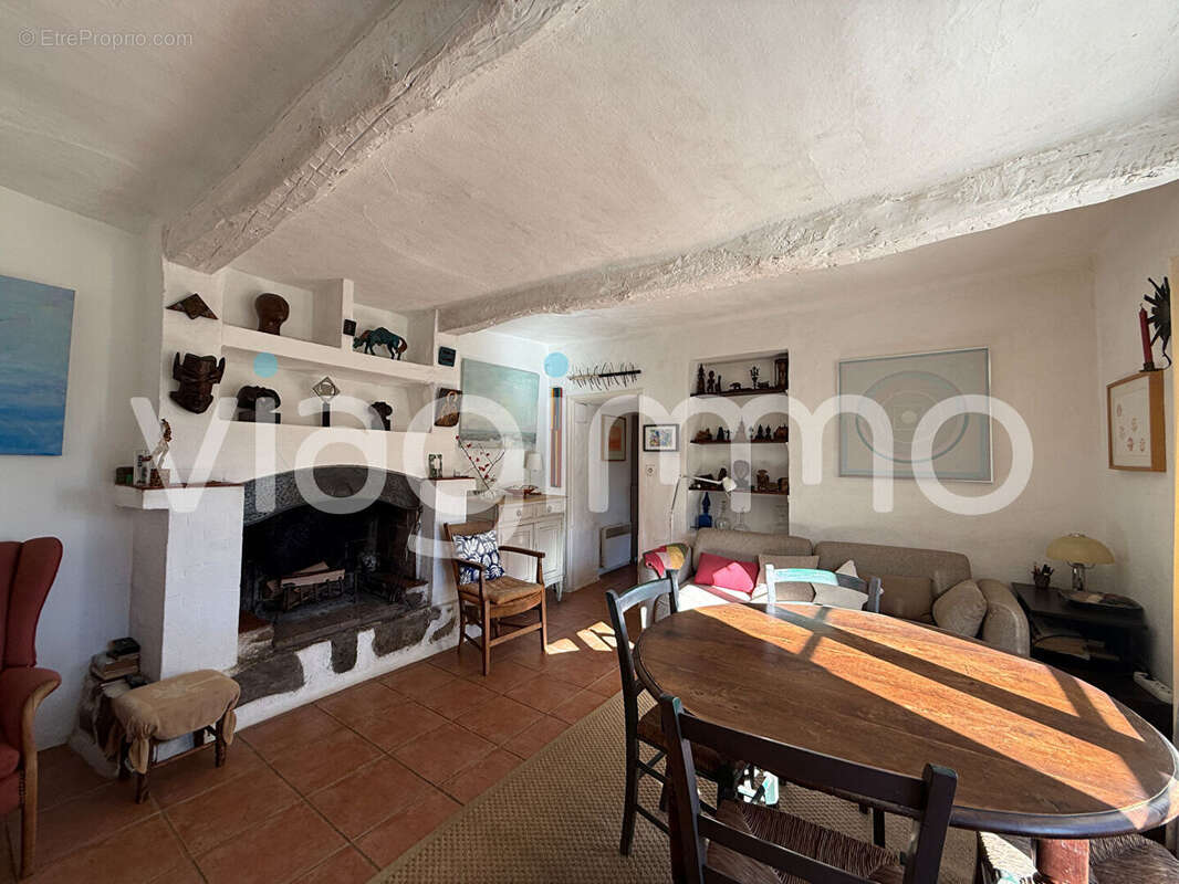 Maison à LA GARDE-FREINET