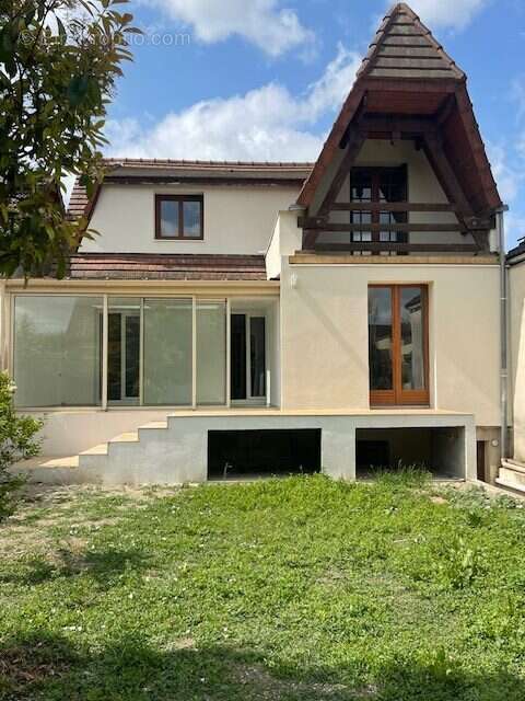 Maison à LE BLANC-MESNIL