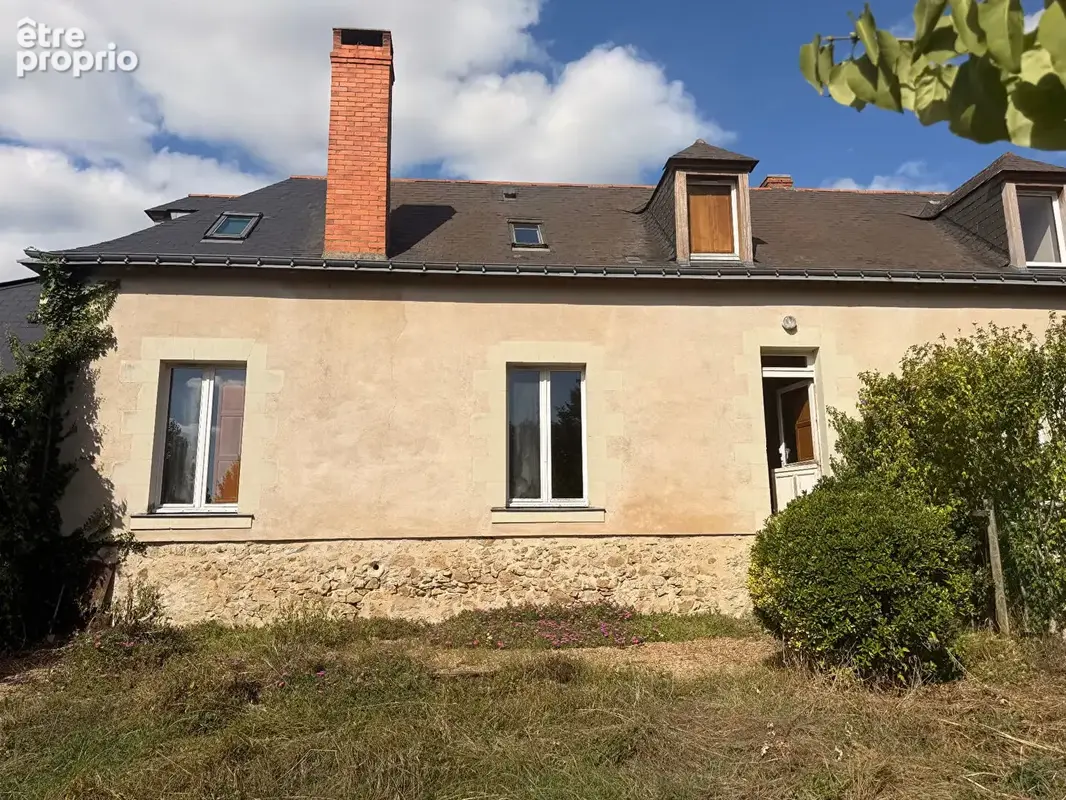 Maison à JARZE
