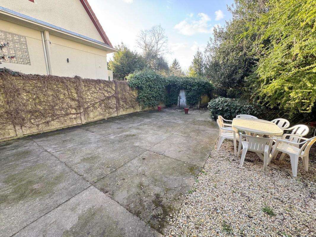 Maison à LE BLANC-MESNIL