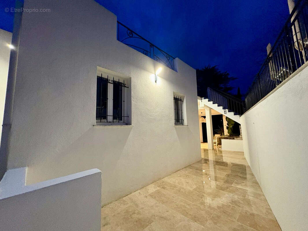 Maison à GATTIERES