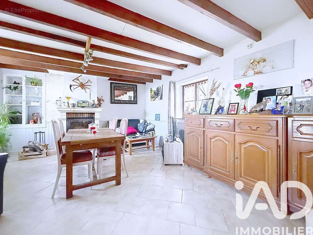 Maison 78 m² à Portbail  - photo 8
