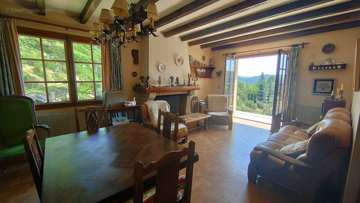Maison à VALS-LES-BAINS