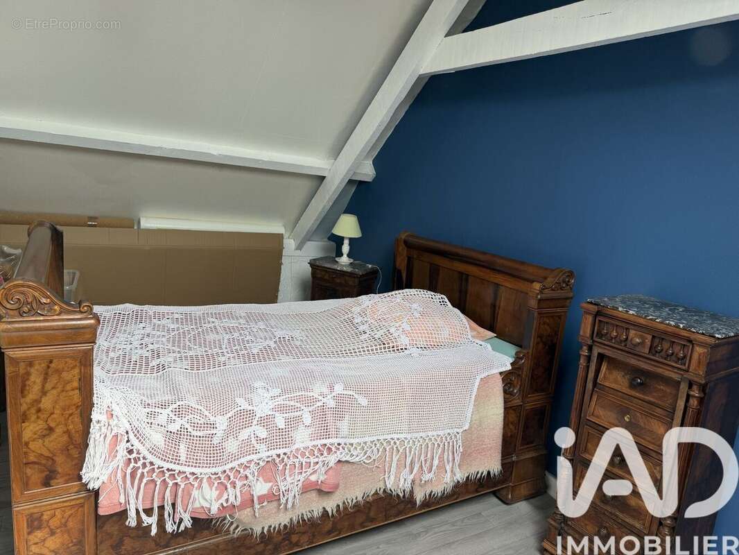 Maison 94 m² à Roudouallec  - photo 8