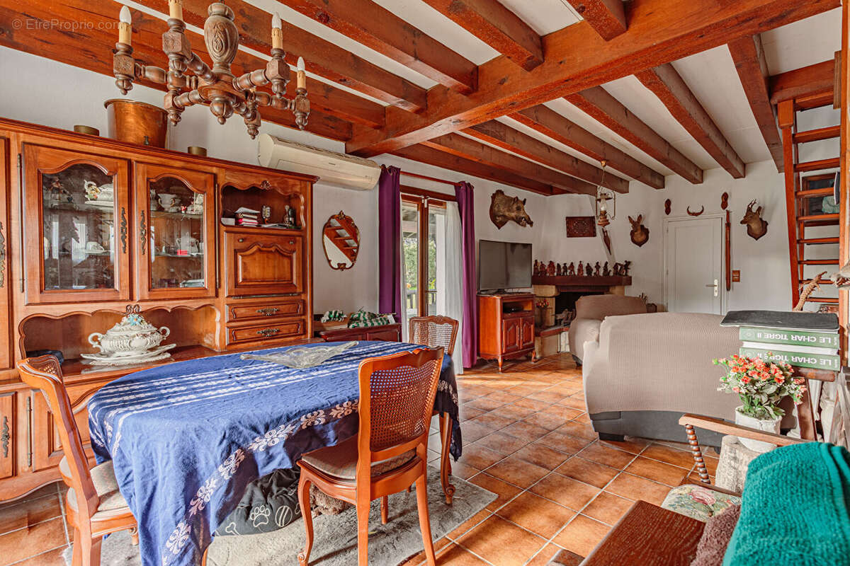 Maison à SAINT-PEE-SUR-NIVELLE